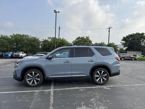 2024 Honda Pilot Touring 8-Passenger