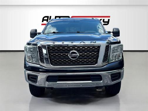 2017 Nissan Titan XD SV