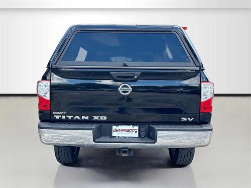 2017 Nissan Titan XD SV