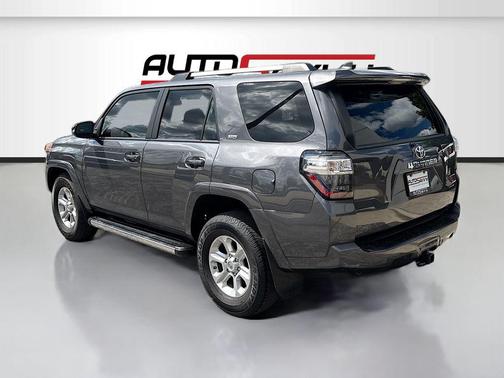 Magnetic Gray Metallic 2021 Toyota 4Runner SR5 Premium