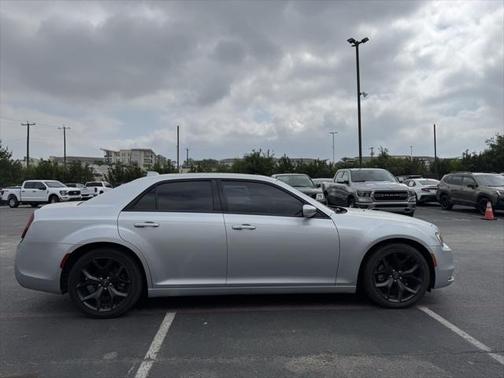 2022 Chrysler 300 S