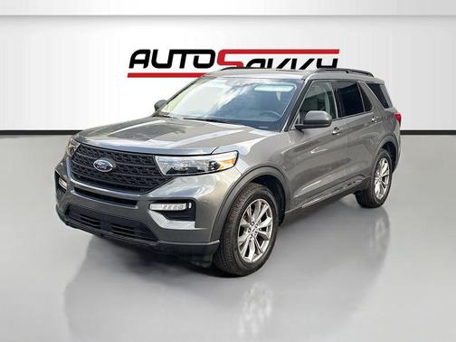 CARBONIZED GRAY METALLIC 2023 Ford Explorer XLT