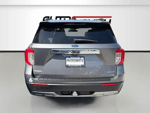 CARBONIZED GRAY METALLIC 2023 Ford Explorer XLT