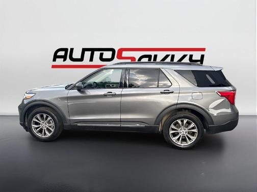 CARBONIZED GRAY METALLIC 2023 Ford Explorer XLT
