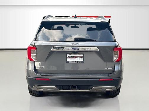 CARBONIZED GRAY METALLIC 2023 Ford Explorer XLT