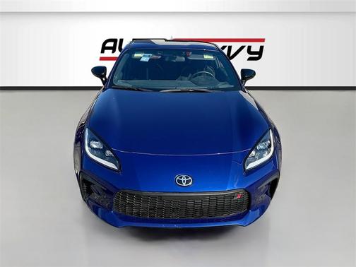 2025 Toyota GR86 Premium