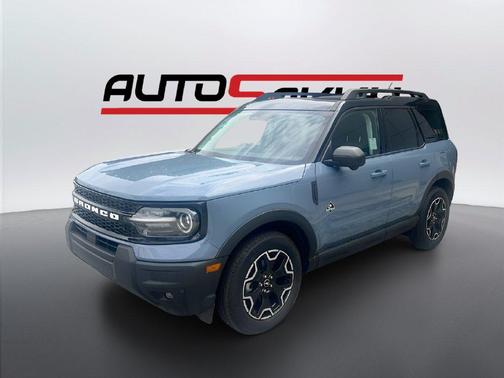 Azure Gray Metallic Tri-Coat 2025 Ford Bronco Sport Outer Banks