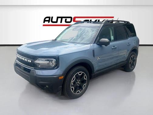 Azure Gray Metallic Tri-Coat 2025 Ford Bronco Sport Outer Banks