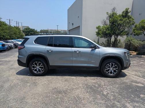 2024 GMC Acadia AWD AT4