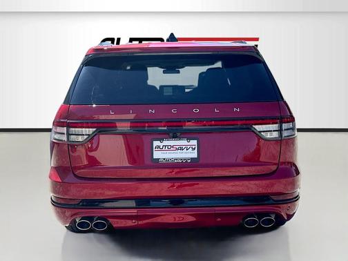 RED CARPET MET TC 2025 Lincoln Aviator Reserve AWD