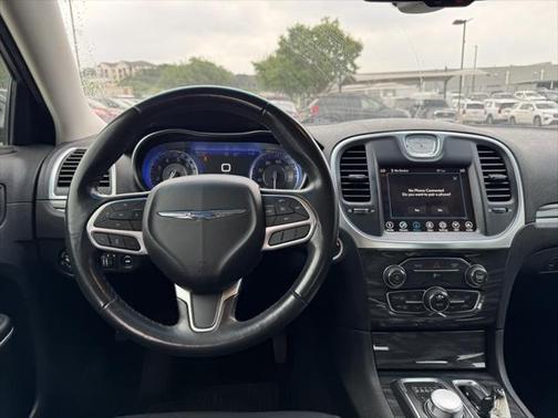 2020 Chrysler 300 Touring