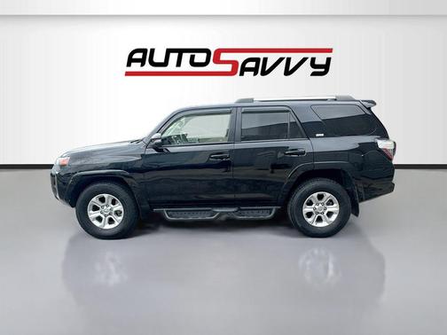 Midnight Black Metallic 2019 Toyota 4Runner SR5 Premium