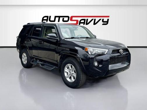 Midnight Black Metallic 2019 Toyota 4Runner SR5 Premium