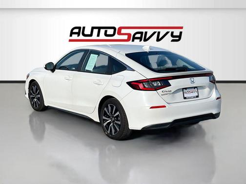 Platinum White Pearl 2023 Honda Civic EX-L