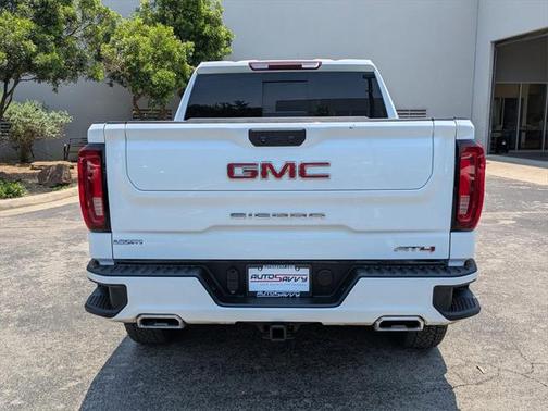 2022 GMC Sierra 1500 AT4