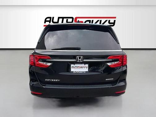 Crystal Black Pearl 2023 Honda Odyssey Touring