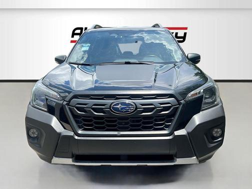Crystal Black Silica 2023 Subaru Forester Wilderness