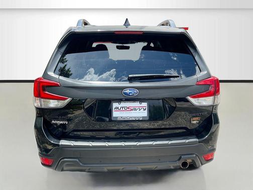 Crystal Black Silica 2023 Subaru Forester Wilderness