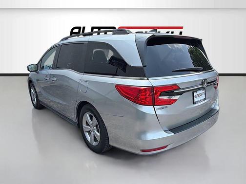 Lunar Silver Metallic 2019 Honda Odyssey EX-L