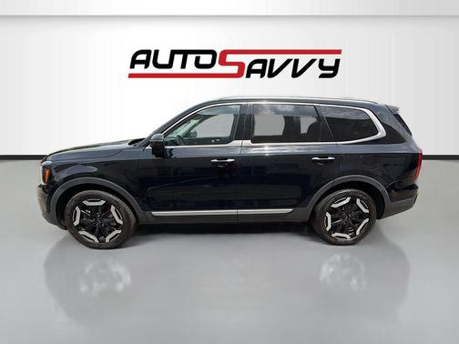 Ebony Black 2023 Kia Telluride S