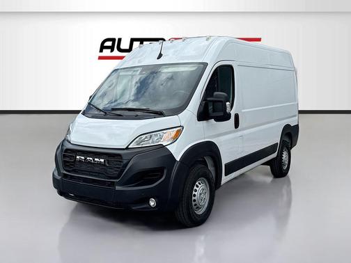 Bright White Clearcoat 2025 RAM ProMaster 1500 Base