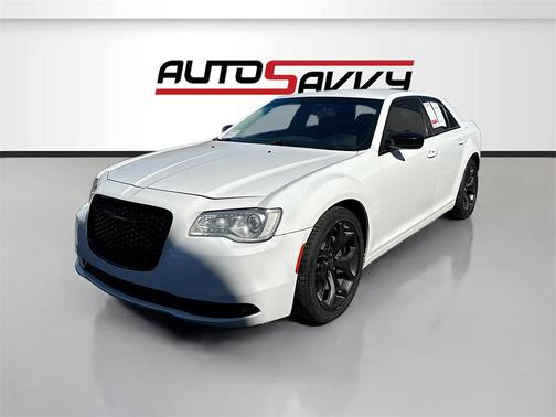 2020 Chrysler 300 Touring