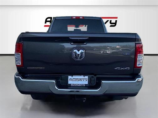 2021 RAM 2500 Big Horn Crew Cab 4x4 6'4' Box