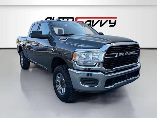 2021 RAM 2500 Big Horn Crew Cab 4x4 6'4' Box
