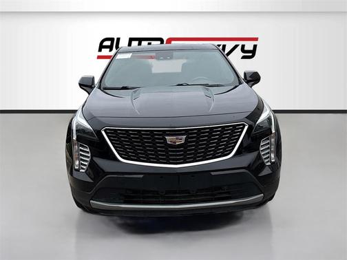 2022 Cadillac XT4 Luxury