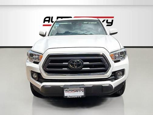 Ice Cap 2023 Toyota Tacoma SR5