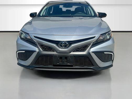 Celestial Silver Metallic 2024 Toyota Camry SE