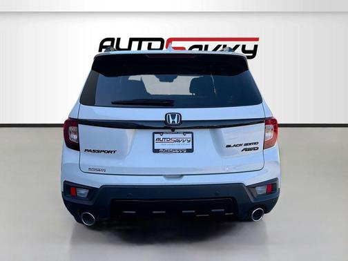 Platinum White Pearl 2024 Honda Passport AWD Black