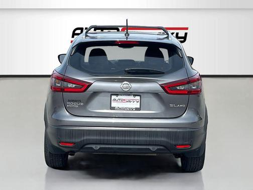 Gun Metallic 2021 Nissan Rogue Sport SL