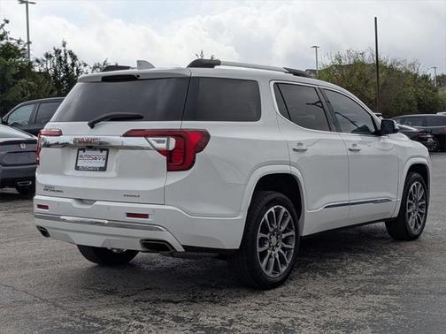 2022 GMC Acadia Denali