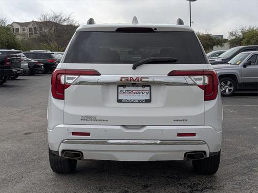 2022 GMC Acadia Denali