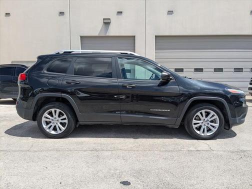 2015 Jeep Cherokee Sport