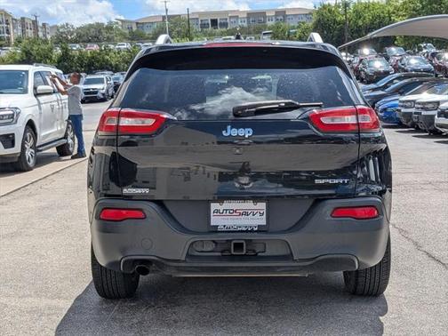 2015 Jeep Cherokee Sport