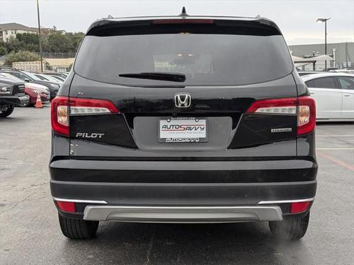 2022 Honda Pilot Touring 8-Passenger