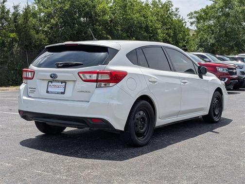 2019 Subaru Impreza 2.0i