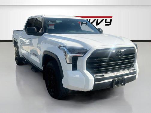 Ice Cap 2025 Toyota Tundra SR5