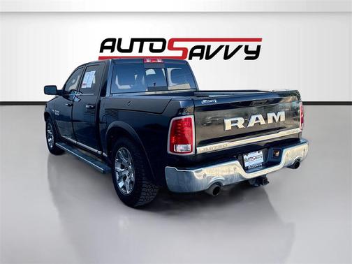 2017 RAM 1500 Limited Crew Cab 4x4 5'7' Box