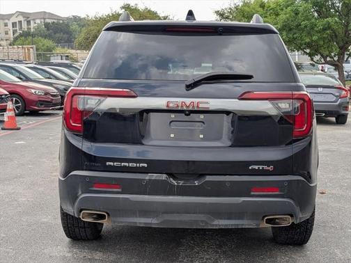 2021 GMC Acadia AWD AT4