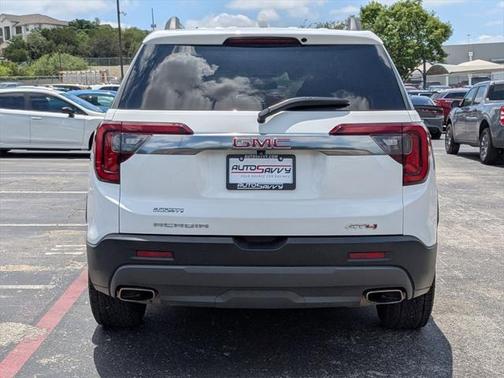 2022 GMC Acadia AWD AT4