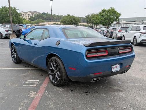 2022 Dodge Challenger SXT