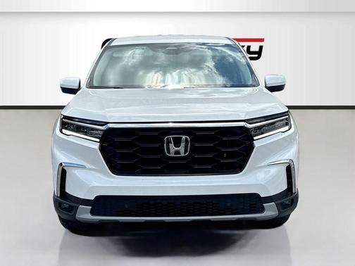 Platinum White 2025 Honda Pilot EX-L