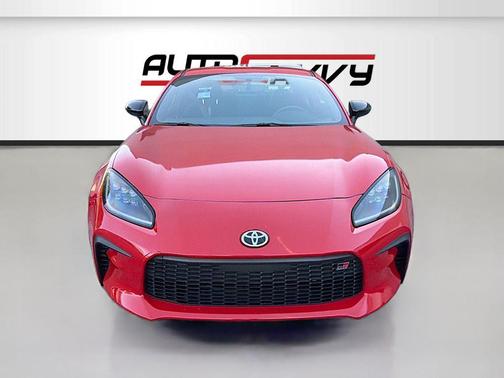 2025 Toyota GR86 Premium