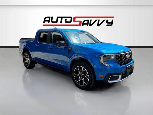 VELOCITY BLUE 2025 Ford Maverick Lariat