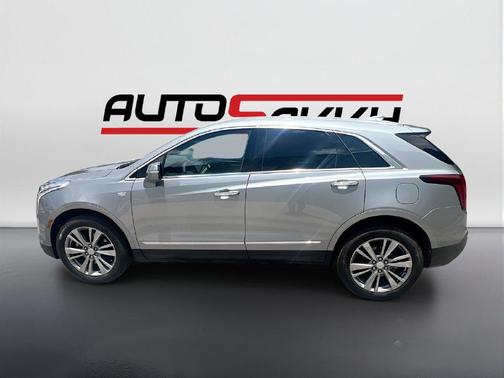 Argent Silver Metallic 2025 Cadillac XT5 Premium Luxury
