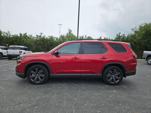 2023 Honda Pilot AWD Sport