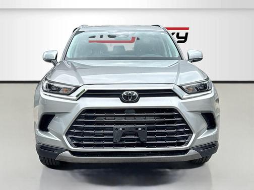 2024 Toyota Grand Highlander Hybrid XLE